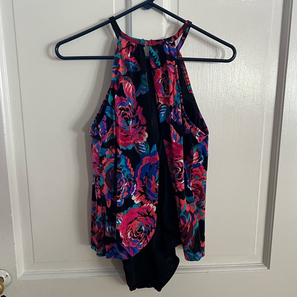 Magicsuit Aubrey floral print size 8 - Picture 7 of 13